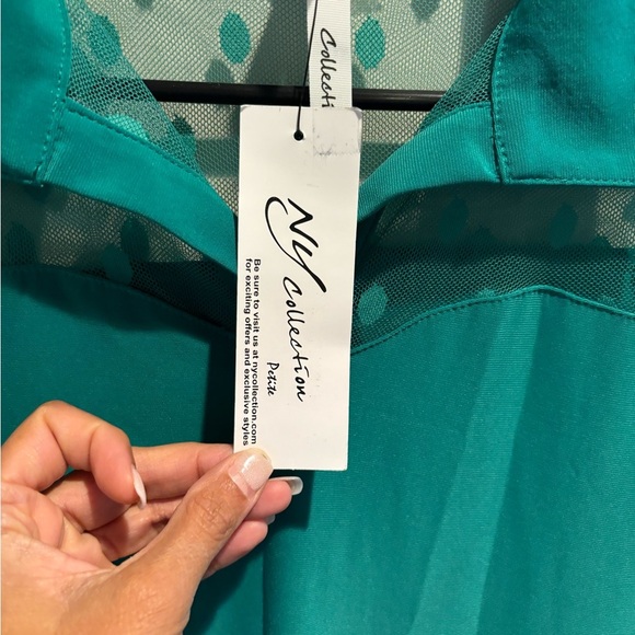 NY Collection size petite M women’s blouse. - Picture 4 of 5